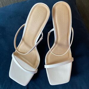 Forever 21 Cream 3 inches Open Toe Ladies Pomp’s